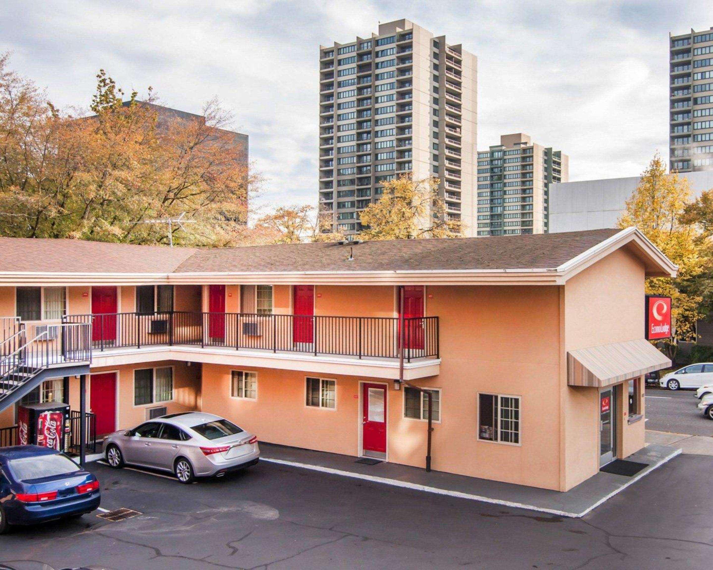 Econo Lodge City Center Portland Exterior photo