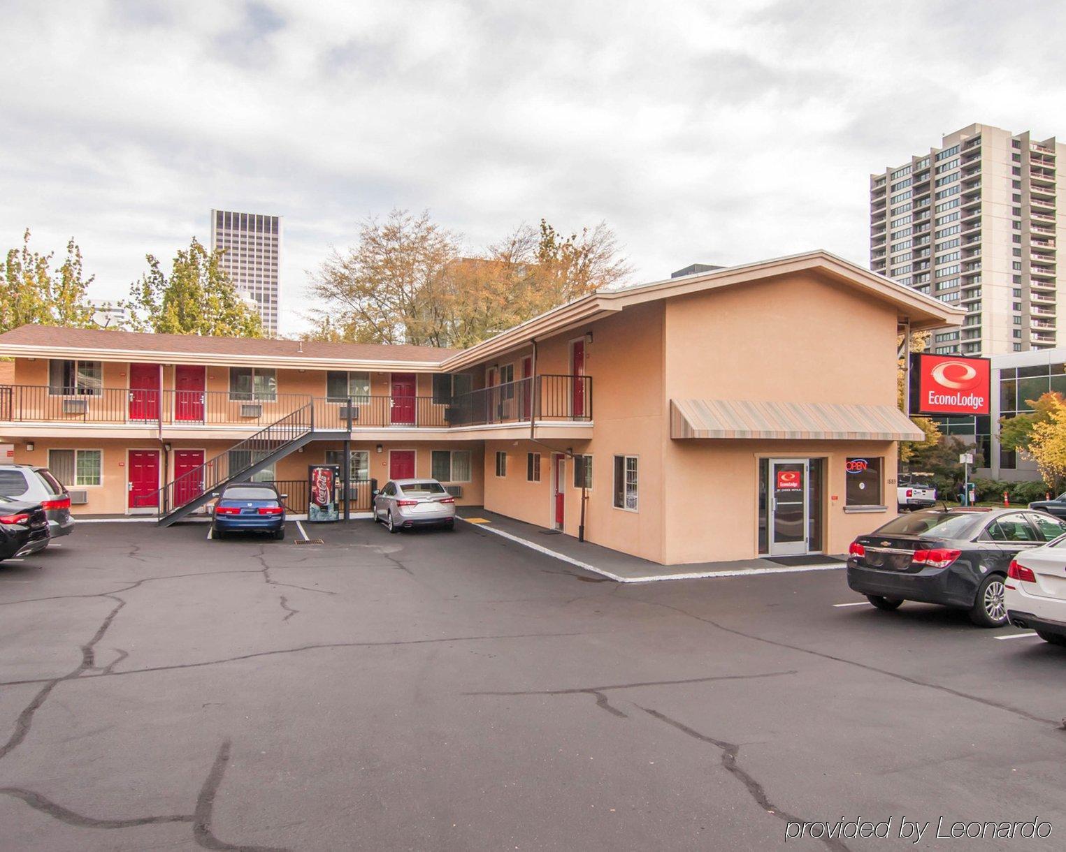 Econo Lodge City Center Portland Exterior photo